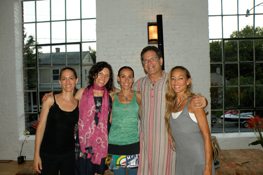 Dig Yoga with Sianna Sherman, Sue Elkind, Steve Gorn, & Beryl Herrin