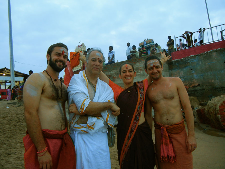 Tiruchendur after Darshan with Matt, Douglas & Noah